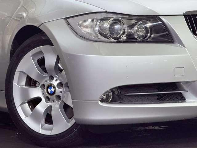 ３シリーズ ３３０ｉ　ハイラインパッケージ　黒レザー　６気筒自然吸気（25枚目）