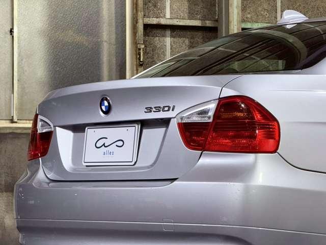 ３シリーズ ３３０ｉ　ハイラインパッケージ　黒レザー　６気筒自然吸気（35枚目）