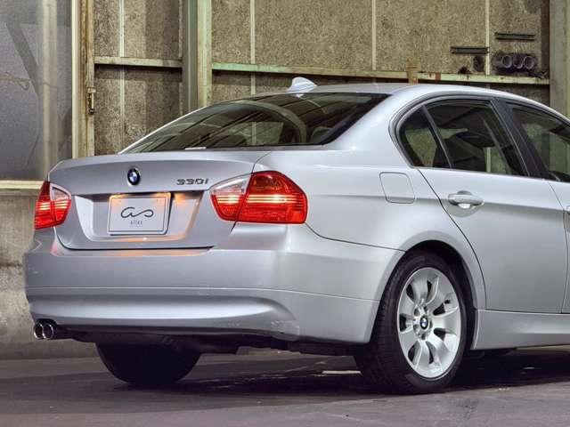 ３シリーズ ３３０ｉ　ハイラインパッケージ　黒レザー　６気筒自然吸気（36枚目）