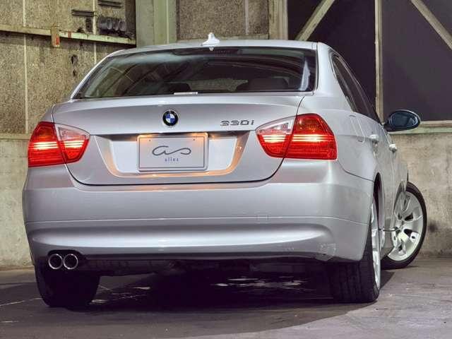 ３シリーズ ３３０ｉ　ハイラインパッケージ　黒レザー　６気筒自然吸気（38枚目）