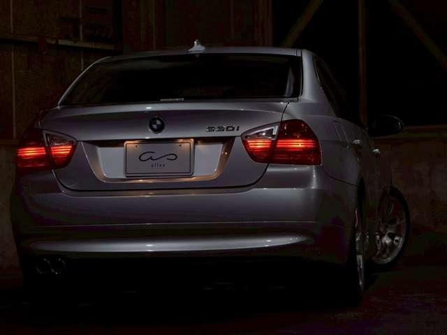 ３シリーズ ３３０ｉ　ハイラインパッケージ　黒レザー　６気筒自然吸気（39枚目）