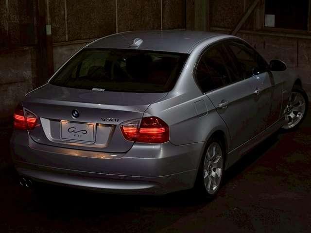 ３シリーズ ３３０ｉ　ハイラインパッケージ　黒レザー　６気筒自然吸気（45枚目）