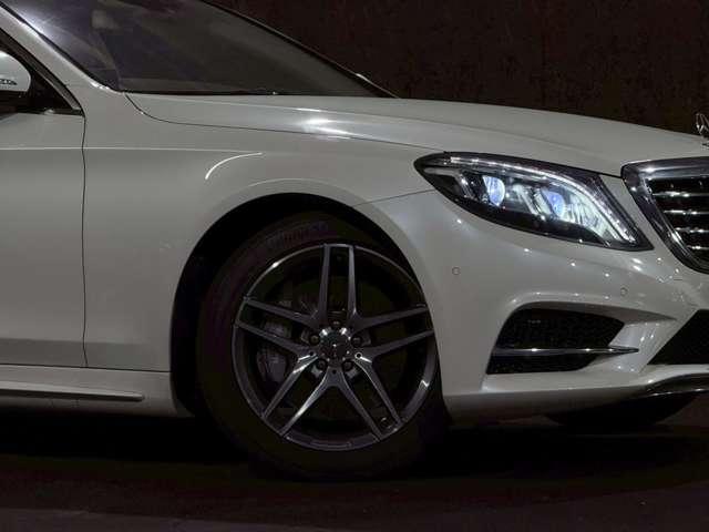 Ｓクラス Ｓ４００ハイブリッド　エクスクルーシブ　ＳＲ　ナッパレザー　ブルメスター　ベンチレーション　３６０°カメラシステム　パノラミックスライディングルーフ　ナッパレザーシート　シートベンチレーション　マッサージシート　電動ブラインド（19枚目）
