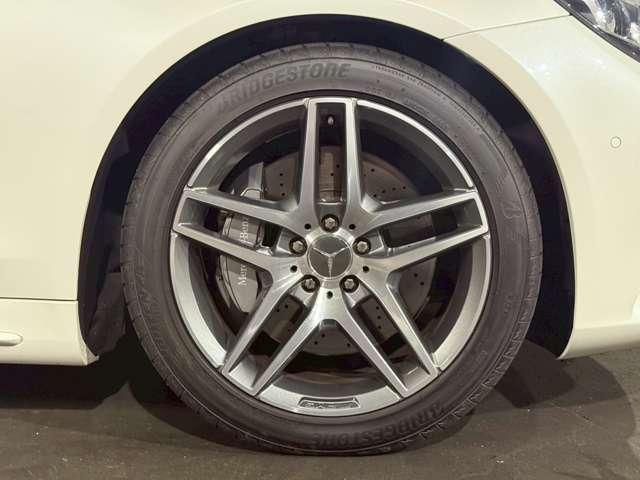 Ｓクラス Ｓ４００ハイブリッド　エクスクルーシブ　ＳＲ　ナッパレザー　ブルメスター　ベンチレーション　３６０°カメラシステム　パノラミックスライディングルーフ　ナッパレザーシート　シートベンチレーション　マッサージシート　電動ブラインド（23枚目）