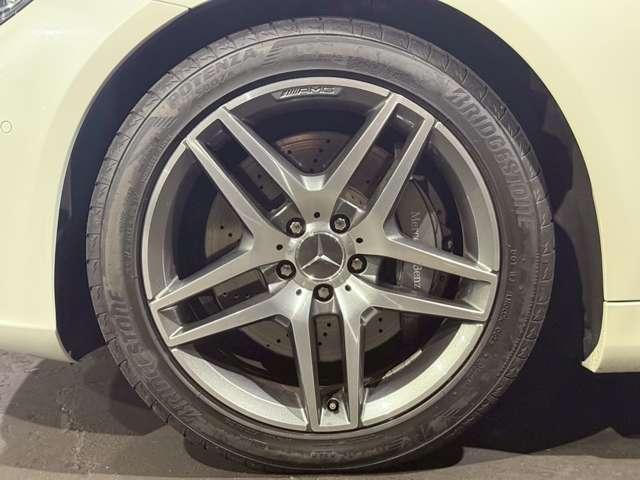 Ｓクラス Ｓ４００ハイブリッド　エクスクルーシブ　ＳＲ　ナッパレザー　ブルメスター　ベンチレーション　３６０°カメラシステム　パノラミックスライディングルーフ　ナッパレザーシート　シートベンチレーション　マッサージシート　電動ブラインド（26枚目）