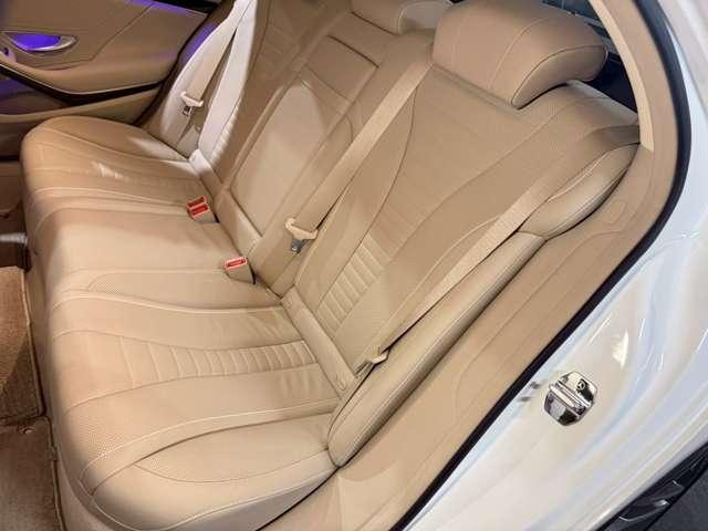 Ｓクラス Ｓ４００ハイブリッド　エクスクルーシブ　ＳＲ　ナッパレザー　ブルメスター　ベンチレーション　３６０°カメラシステム　パノラミックスライディングルーフ　ナッパレザーシート　シートベンチレーション　マッサージシート　電動ブラインド（55枚目）