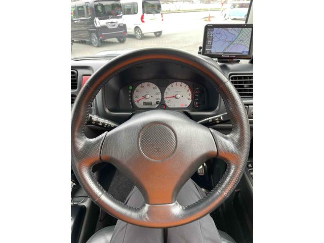 ジムニー ランドベンチャー　４ＷＤ　ナビ　キーレスエントリー　電動格納ミラー　シートヒーター　ＡＴ　ＡＢＳ　ＣＤ　ＭＤ　革シート　ルーフレール　アルミホイール　衝突安全ボディ　エアコン　パワーウィンドウ（2枚目）