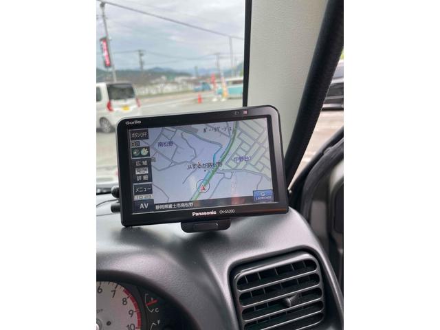 ジムニー ランドベンチャー　４ＷＤ　ナビ　キーレスエントリー　電動格納ミラー　シートヒーター　ＡＴ　ＡＢＳ　ＣＤ　ＭＤ　革シート　ルーフレール　アルミホイール　衝突安全ボディ　エアコン　パワーウィンドウ（3枚目）