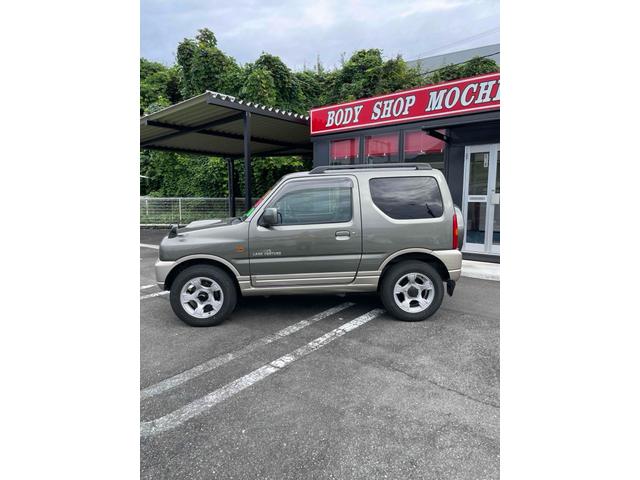 ジムニー ランドベンチャー　４ＷＤ　ナビ　キーレスエントリー　電動格納ミラー　シートヒーター　ＡＴ　ＡＢＳ　ＣＤ　ＭＤ　革シート　ルーフレール　アルミホイール　衝突安全ボディ　エアコン　パワーウィンドウ（14枚目）