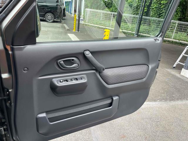 ジムニー ランドベンチャー　４ＷＤ　ナビ　キーレスエントリー　電動格納ミラー　シートヒーター　ＡＴ　ＡＢＳ　ＣＤ　ＭＤ　革シート　ルーフレール　アルミホイール　衝突安全ボディ　エアコン　パワーウィンドウ（34枚目）