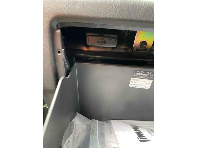 ジムニー ランドベンチャー　４ＷＤ　ナビ　キーレスエントリー　電動格納ミラー　シートヒーター　ＡＴ　ＡＢＳ　ＣＤ　ＭＤ　革シート　ルーフレール　アルミホイール　衝突安全ボディ　エアコン　パワーウィンドウ（40枚目）