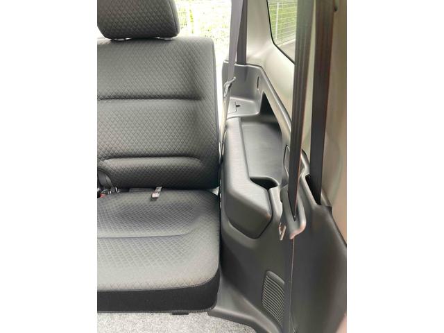 ジムニー ランドベンチャー　４ＷＤ　ナビ　キーレスエントリー　電動格納ミラー　シートヒーター　ＡＴ　ＡＢＳ　ＣＤ　ＭＤ　革シート　ルーフレール　アルミホイール　衝突安全ボディ　エアコン　パワーウィンドウ（42枚目）