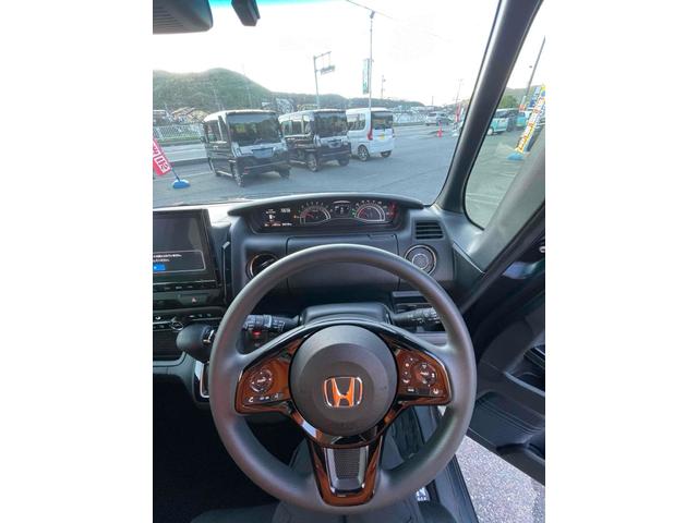 Ｎ－ＢＯＸカスタム Ｌ　ドライブレコーダー　ＥＴＣ　両側電動スライドドア　ナビ　ＴＶ　クリアランスソナー　オートクルーズコントロール　レーンアシスト　衝突被害軽減システム　オートライト　ＬＥＤヘッドランプ　スマートキー（2枚目）