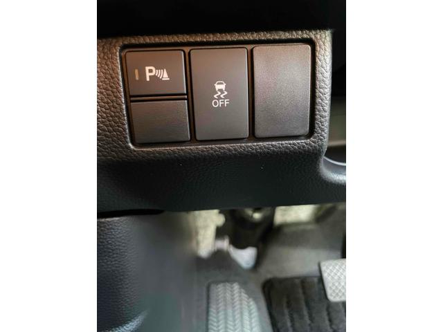 Ｎ－ＢＯＸカスタム Ｌ　ドライブレコーダー　ＥＴＣ　両側電動スライドドア　ナビ　ＴＶ　クリアランスソナー　オートクルーズコントロール　レーンアシスト　衝突被害軽減システム　オートライト　ＬＥＤヘッドランプ　スマートキー（8枚目）