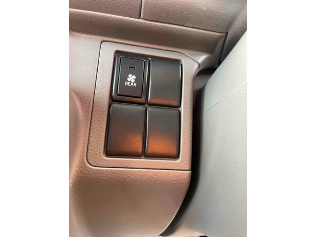 エブリイ ジョインターボ　リフトアップ　４ＷＤ　ＡＴ　ＥＴＣ　両側スライドドア　電動格納ミラー　ターボ　盗難防止システム　アルミホイール　エアコン　パワーステアリング　パワーウィンドウ　運転席エアバッグ　助手席エアバッグ（7枚目）