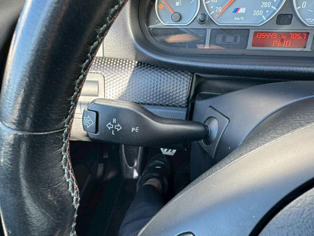 Ｍ３ Ｍ３クーペ　サンルーフ　革シート　左ハンドルＭＴ車　パワーシート　禁煙車（14枚目）