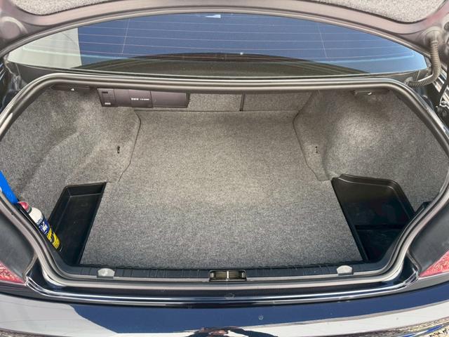 Ｍ３ Ｍ３クーペ　サンルーフ　革シート　左ハンドルＭＴ車　パワーシート　禁煙車（28枚目）