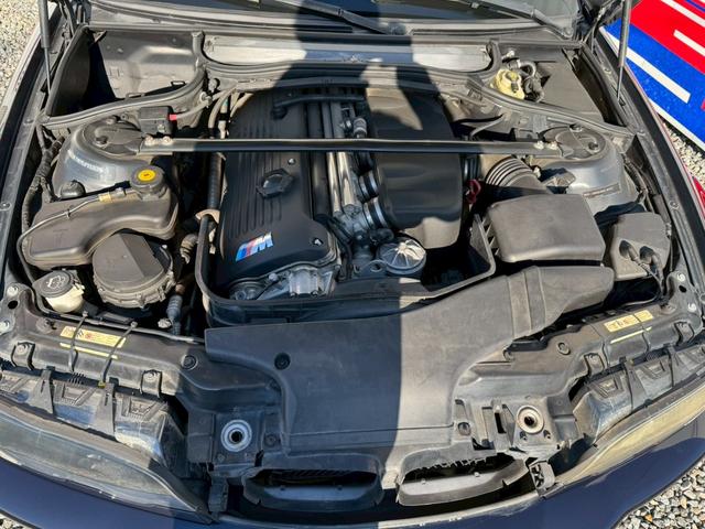 Ｍ３ Ｍ３クーペ　サンルーフ　革シート　左ハンドルＭＴ車　パワーシート　禁煙車（32枚目）