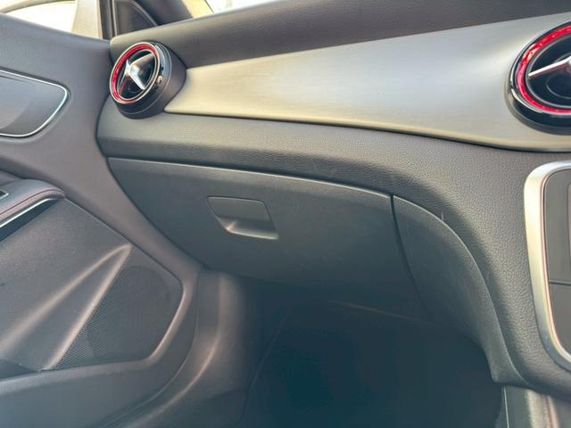 CLAクラス シューティングブレーク CLA250シュポルト4マチックシュティングブレーク レーダーセーフティPKG ハーフレザーシート メモリー付パワーシート LEDヘッドライト パワーバックドア クルーズコントロール 全席シートヒーター純正ドライブレコーダー ETC クリアランスソナー(30枚目)