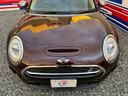 ＭＩＮＩ クーパーＳ　クラブマン　禁煙車　レーダークルーズコントロール　ヘッドライト　純正ナビ　ＥＴＣ　革巻きステアリング　純正ホイール１７インチ　電動パーキングブレーキ　オートライト　ペッパーパッケージ　ドライバーアシスト（6枚目）