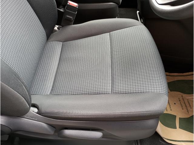 ノア Ｘ　純正ナビ　バックカメラ　ＥＴＣ２．０　トヨタセーフティセンス　レーダークルーズコントロール　左側パワースライドドア　修復歴無し　車検整備付（26枚目）