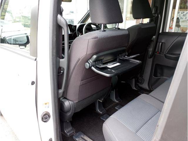 ノア Ｘ　純正ナビ　バックカメラ　ＥＴＣ２．０　トヨタセーフティセンス　レーダークルーズコントロール　左側パワースライドドア　修復歴無し　車検整備付（35枚目）