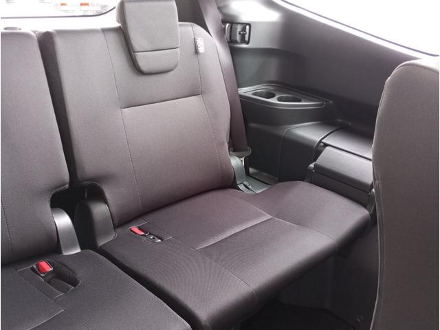 ノア Ｘ　純正ナビ　バックカメラ　ＥＴＣ２．０　トヨタセーフティセンス　レーダークルーズコントロール　左側パワースライドドア　修復歴無し　車検整備付（41枚目）