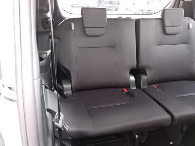 ノア Ｘ　純正ナビ　バックカメラ　ＥＴＣ２．０　トヨタセーフティセンス　レーダークルーズコントロール　左側パワースライドドア　修復歴無し　車検整備付（42枚目）