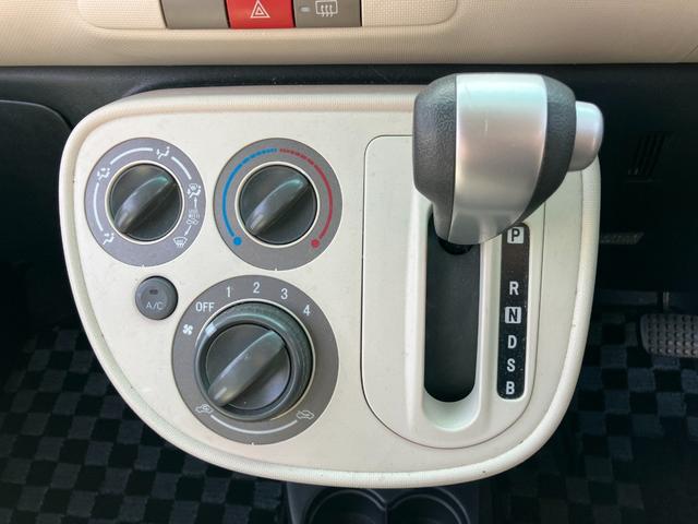 ミラココア ココアＸスペシャル　ナビ　電動格納ミラー　ベンチシート　ＣＶＴ　盗難防止システム　ＡＢＳ　ＣＤ　ＤＶＤ再生　衝突安全ボディ　エアコン　パワーステアリング　パワーウィンドウ（5枚目）