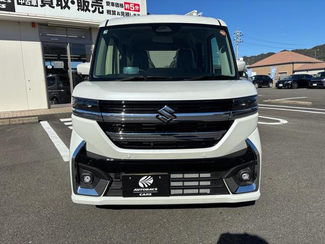 スペーシアカスタム ハイブリッドＸＳターボ　届出済未使用車　セーフティサポート　全方位モニタ付９インチナビＴＶ　アダプティブクルーズコントロール　電子パーキング　ヘッドアップディスプレイ　ステアリングヒーター　両側自動ドア　ＬＥＤヘッドライト（4枚目）