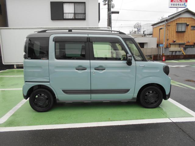 スペーシアギア ハイブリッドXZ デュアルカメラブレーキサポート ディーラーオプションナビ フルセグ マット ドアバイザー(4枚目)