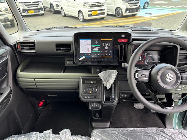 スペーシアギア ハイブリッドＸＺ　ターボ　全方位モニター付メモリーナビ　スズキコネクト対応　届け出済み未使用車（10枚目）