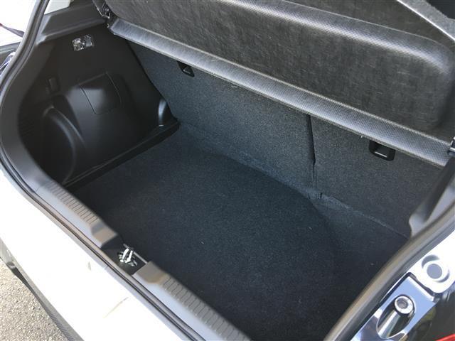 ベースグレード 6速マニュアル 登録済未使用車 新型セーフティーサポート BSM付(27枚目)