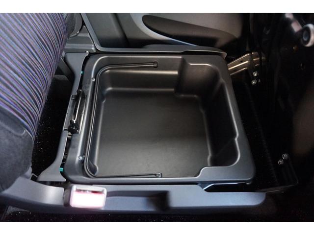 ソリオバンディット ＤＪＥ　フルセグナビ　ＣＤ録音　ＤＶＤ　ＳＤ　ＵＳＢ　ブルートゥース　バックカメラ　ＥＴＣ　両側パワースライドドア　スマートキー　ＨＩＤライト　アルミホイール　新品タイヤ取付　禁煙車（29枚目）
