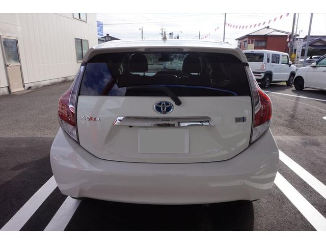 アクア Sスタイルブラック フルセグナビ CD録音 DVD SD ブルートゥース バックカメラ ETC スマートキー LEDヘッドランプ&フォグランプ アルミホイール トヨタセーフティセンス 禁煙車(7枚目)