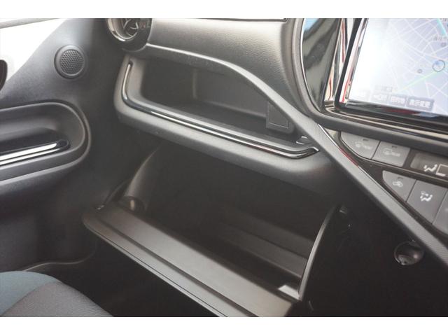 アクア Sスタイルブラック フルセグナビ CD録音 DVD SD ブルートゥース バックカメラ ETC スマートキー LEDヘッドランプ&フォグランプ アルミホイール トヨタセーフティセンス 禁煙車(13枚目)