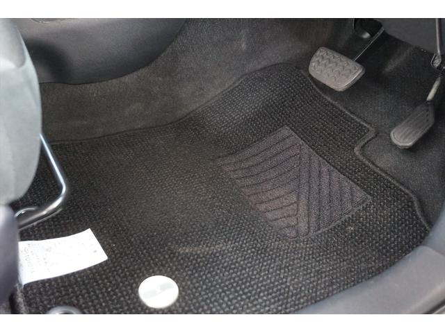 アクア Sスタイルブラック フルセグナビ CD録音 DVD SD ブルートゥース バックカメラ ETC スマートキー LEDヘッドランプ&フォグランプ アルミホイール トヨタセーフティセンス 禁煙車(25枚目)