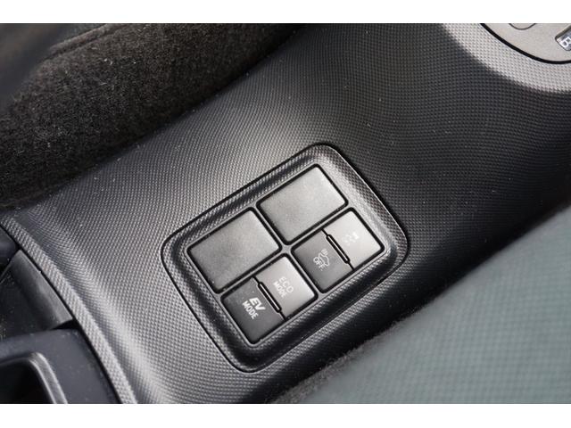 アクア Sスタイルブラック フルセグナビ CD録音 DVD SD ブルートゥース バックカメラ ETC スマートキー LEDヘッドランプ&フォグランプ アルミホイール トヨタセーフティセンス 禁煙車(29枚目)