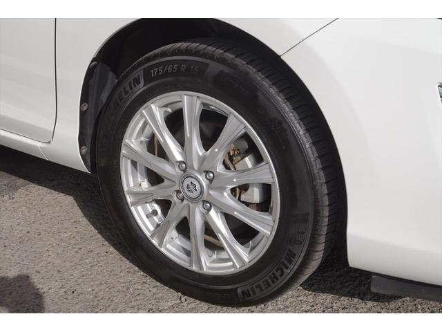 アクア Sスタイルブラック フルセグナビ CD録音 DVD SD ブルートゥース バックカメラ ETC スマートキー LEDヘッドランプ&フォグランプ アルミホイール トヨタセーフティセンス 禁煙車(44枚目)