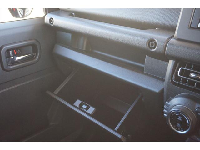 ジムニー XC ワンセグナビ CD ブルートゥース バックカメラ ETC 左右シートヒーター クルーズコントロール LEDヘッドライト アルミホイール スズキセーフティサポート 禁煙車(13枚目)