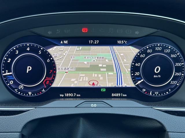 パサート ２．０ＴＳＩ　Ｒライン　社外エアサス　ＥＴＣ　クリアランスソナー　オートクルーズコントロール　パークアシスト　バックカメラ　ナビ　アルミホイール　ＡＴ　シートヒーター　スマートキー　アイドリングストップ　電動格納ミラー　盗難防止システム（40枚目）