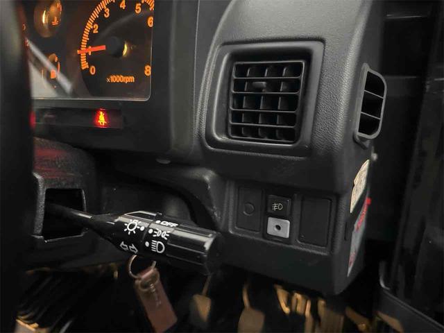ジムニー ワイルドウインドリミテッド 4WD ETC ターボ MT CD アルミホイール エアコン(8枚目)