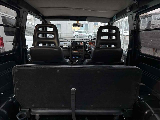 ジムニー ワイルドウインドリミテッド 4WD ETC ターボ MT CD アルミホイール エアコン(23枚目)
