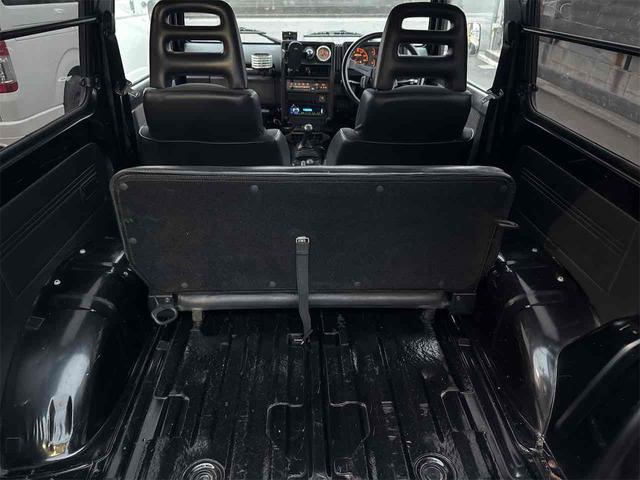 ジムニー ワイルドウインドリミテッド 4WD ETC ターボ MT CD アルミホイール エアコン(25枚目)