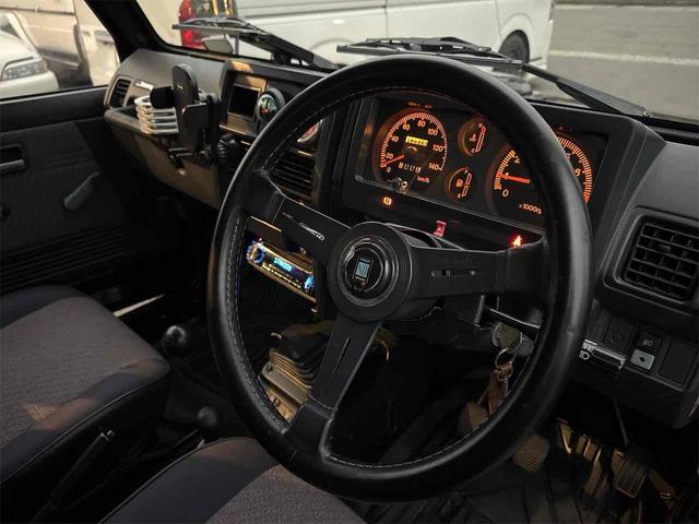 ジムニー ワイルドウインドリミテッド 4WD ETC ターボ MT CD アルミホイール エアコン(37枚目)