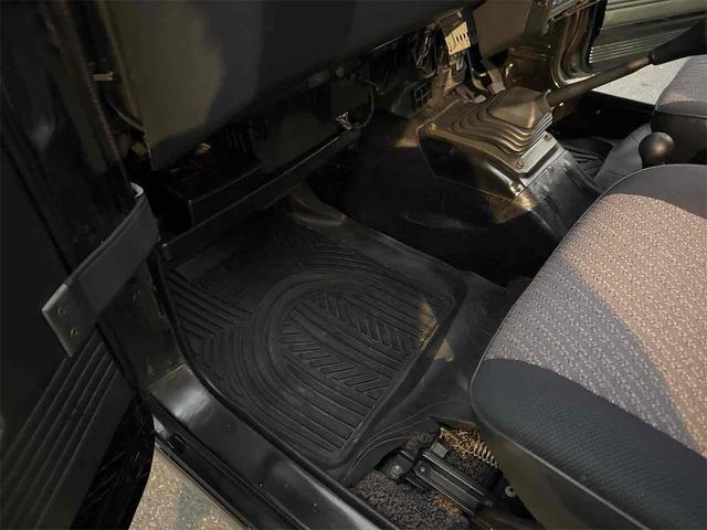 ジムニー ワイルドウインドリミテッド 4WD ETC ターボ MT CD アルミホイール エアコン(46枚目)