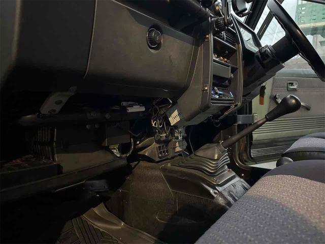 ジムニー ワイルドウインドリミテッド 4WD ETC ターボ MT CD アルミホイール エアコン(60枚目)