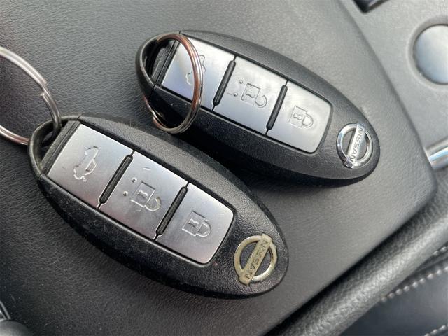 スカイライン ３７０ＧＴ　タイプＳ　ＥＴＣ　バックカメラ　ナビ　アルミホイール　オートライト　ＨＩＤ　ＡＴ　キーレスエントリー　電動格納ミラー　盗難防止システム　パワーシート　ＣＤ　ミュージックプレイヤー接続可　衝突安全ボディ　ＡＢＳ（10枚目）