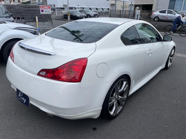 スカイライン ３７０ＧＴ　タイプＳ　ＥＴＣ　バックカメラ　ナビ　アルミホイール　オートライト　ＨＩＤ　ＡＴ　キーレスエントリー　電動格納ミラー　盗難防止システム　パワーシート　ＣＤ　ミュージックプレイヤー接続可　衝突安全ボディ　ＡＢＳ（15枚目）