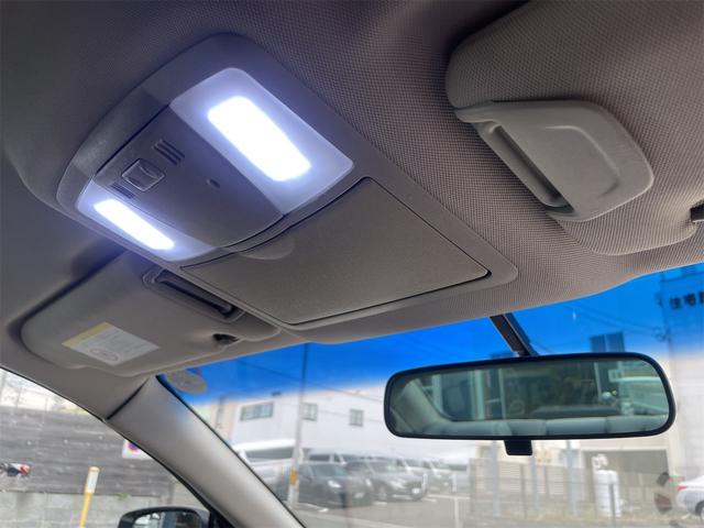 スカイライン ３７０ＧＴ　タイプＳ　ＥＴＣ　バックカメラ　ナビ　アルミホイール　オートライト　ＨＩＤ　ＡＴ　キーレスエントリー　電動格納ミラー　盗難防止システム　パワーシート　ＣＤ　ミュージックプレイヤー接続可　衝突安全ボディ　ＡＢＳ（32枚目）